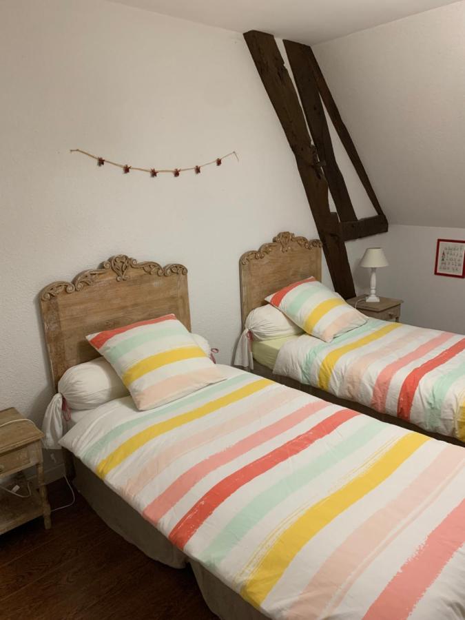 Bed and Breakfast La Ferme D'Aristide Saillenard Exterior foto