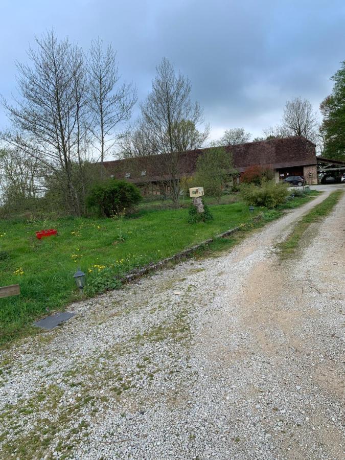 Bed and Breakfast La Ferme D'Aristide Saillenard Exterior foto