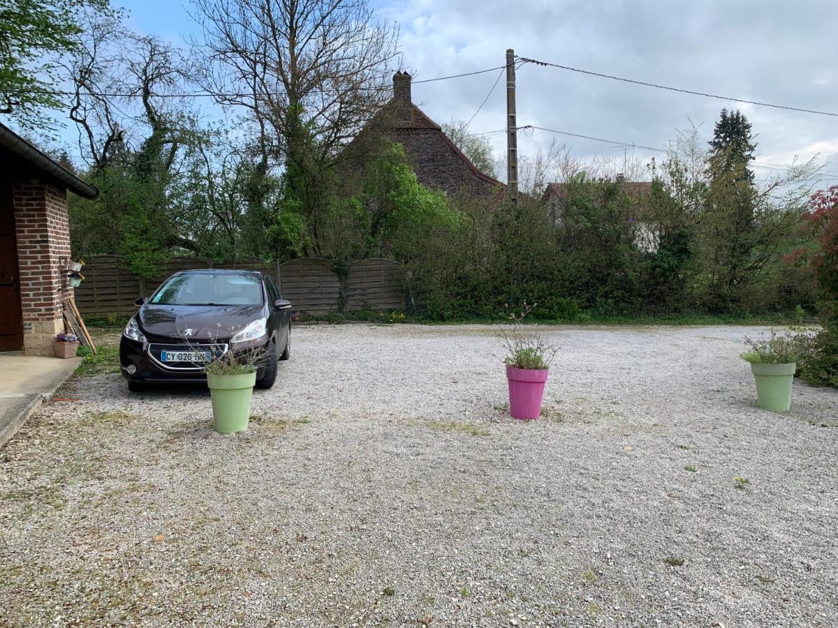 Bed and Breakfast La Ferme D'Aristide Saillenard Exterior foto