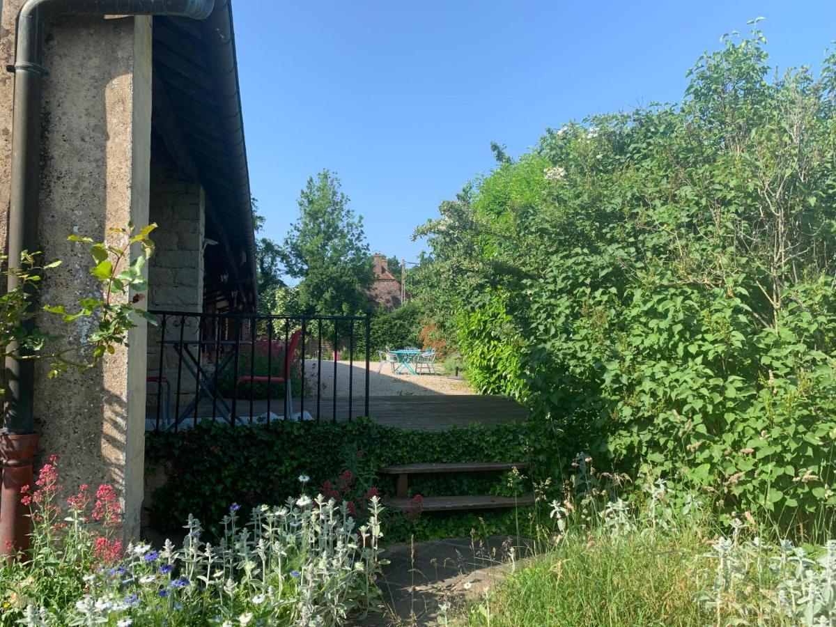 Bed and Breakfast La Ferme D'Aristide Saillenard Exterior foto