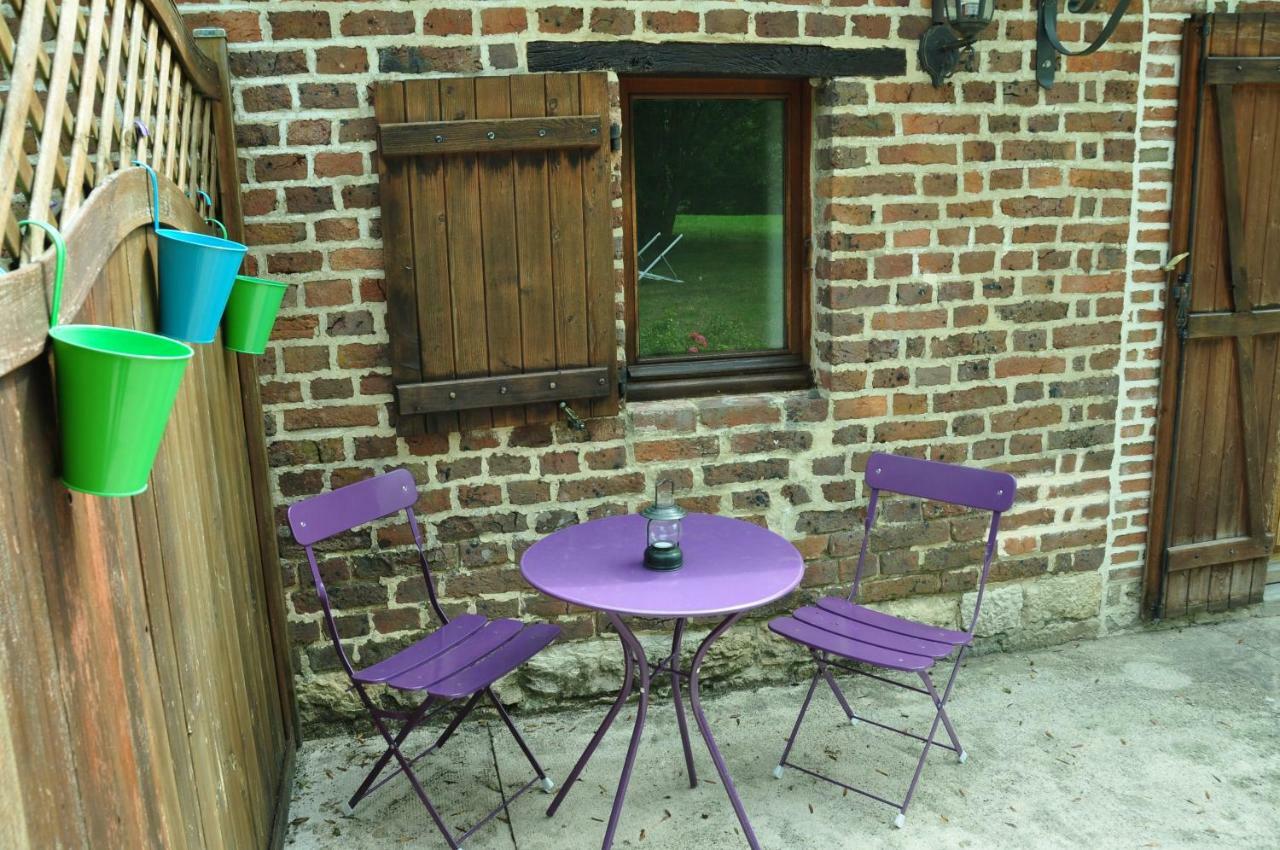 Bed and Breakfast La Ferme D'Aristide Saillenard Exterior foto